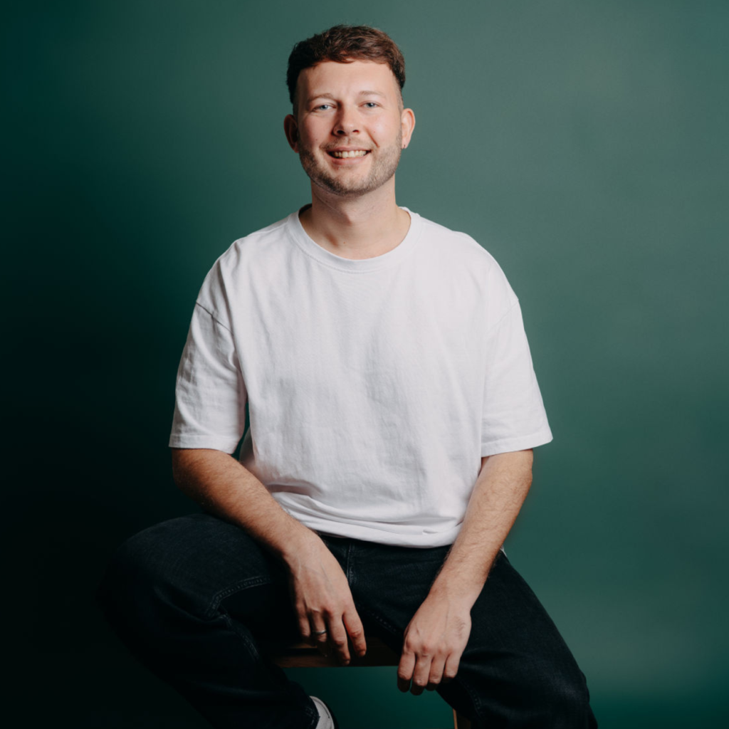 ich bin simon. (1295 x 587 px) (1295 x 1295 px)